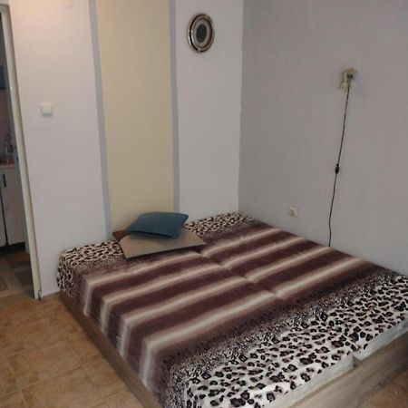 Lider apartment Petr Beron Warna Exterior foto